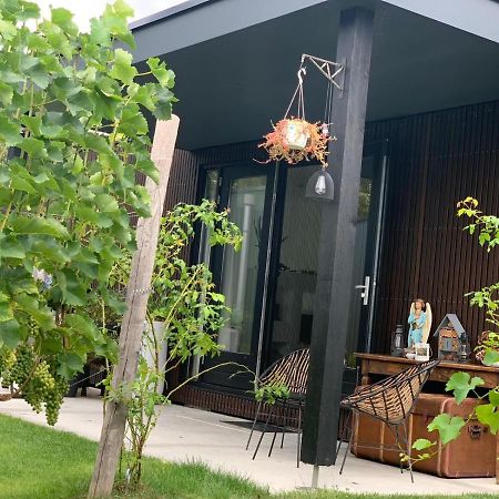 Life Contains Beautiful Things Villa Almere Exterior foto