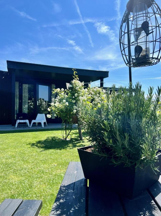 Life Contains Beautiful Things Villa Almere Exterior foto